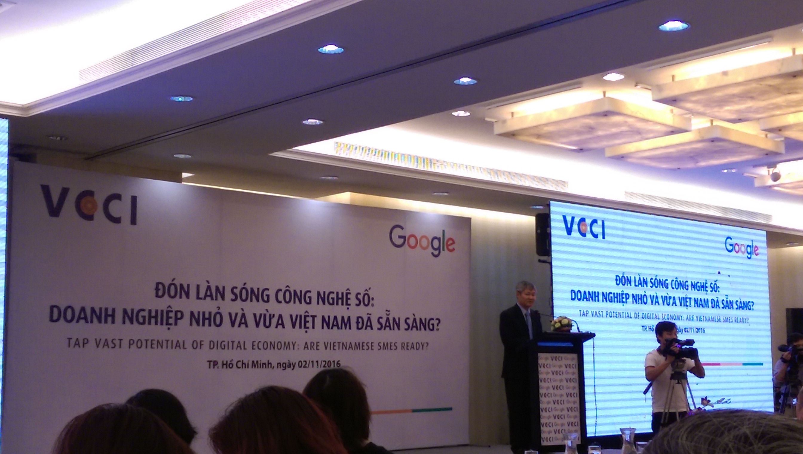 Hội thảo “Đón làn sóng công nghệ số: Doanh nghiệp nhỏ và vừa Việt Nam đã sẵn sàng?”