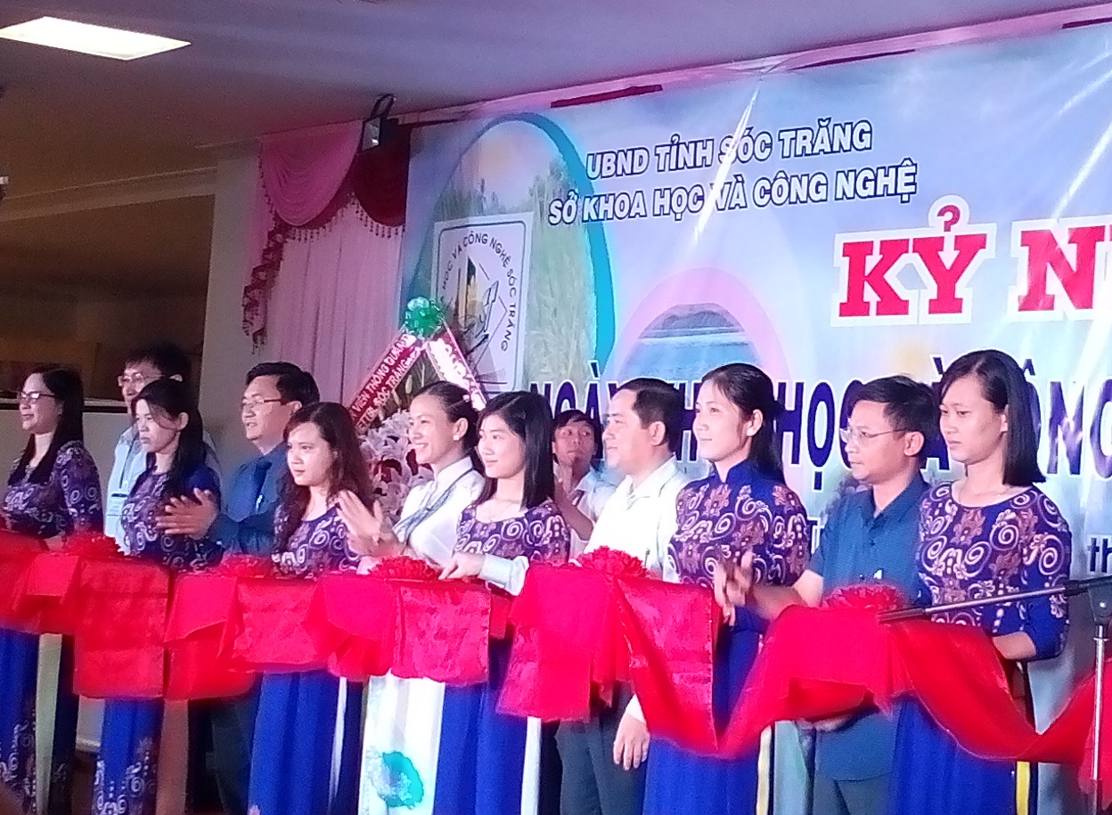 Đẩy mạnh áp dụng công nghệ, kết quả nghiên cứu, ứng dụng KH&CN trong chế biến, thu hoạch và bảo quản nông sản vùng đồng bằng sông Cửu Long.