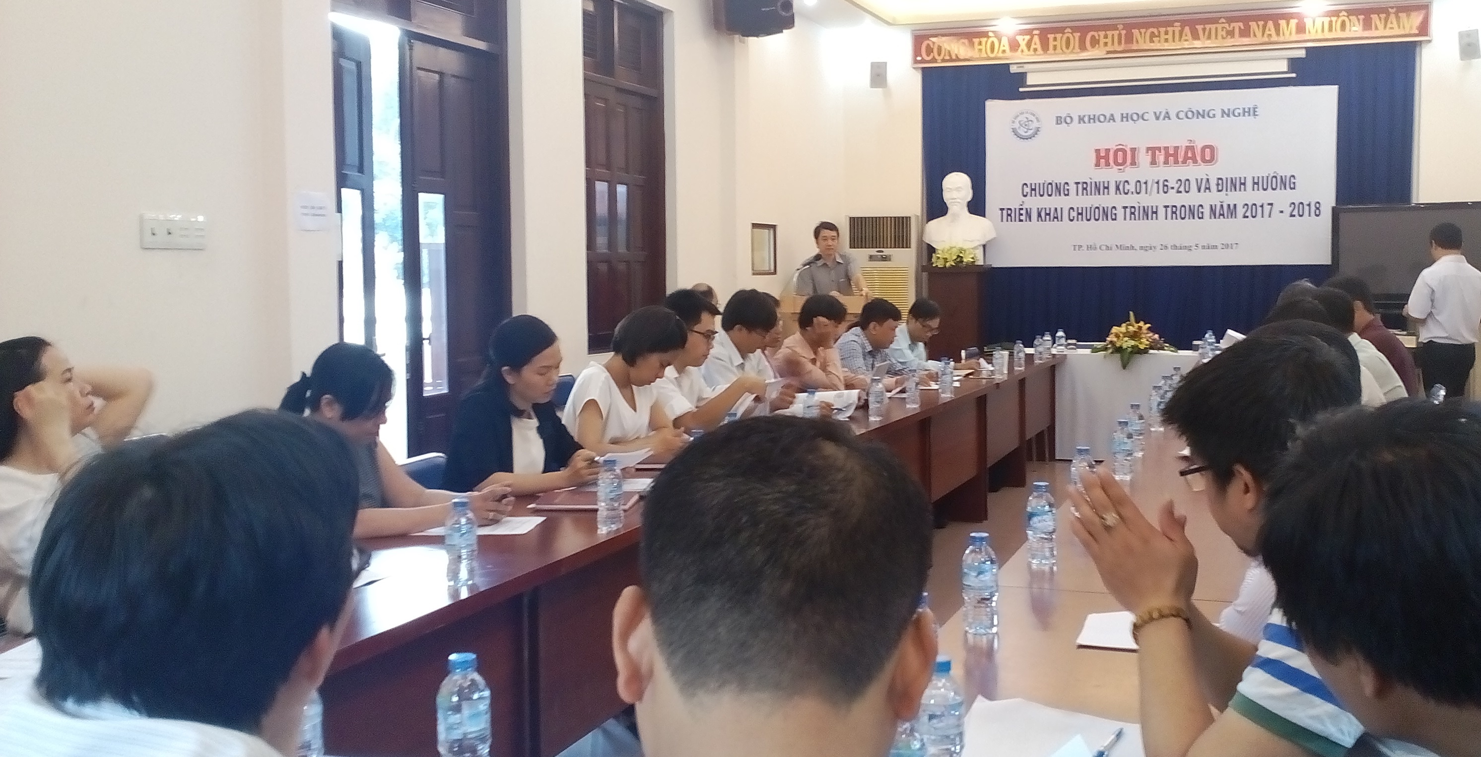 Nghiên cứu, làm chủ công nghệ phục vụ chính phủ điện tử